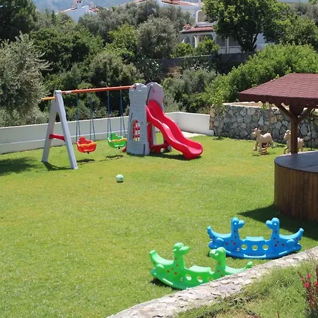 Hotel Bellapais Oasis 3*